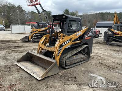 2021 KATO CL35-4F Crawler Skid Steer Loader
