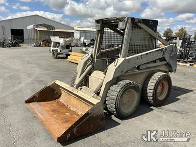 New Holland LX665 Rubber Tired Skid Steer Loader