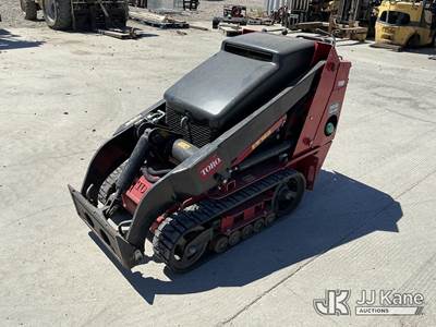 Toro Dingo Mini Crawler Skid Steer Loader