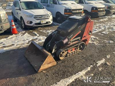 2014 Toro Dingo TX-525 Walk-Behind Tracked Skid Steer Loader
