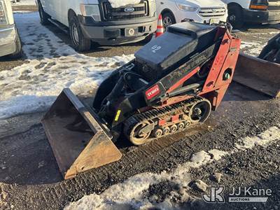 2013 Toro Dingo TX-525 Walk-Behind Tracked Skid Steer Loader