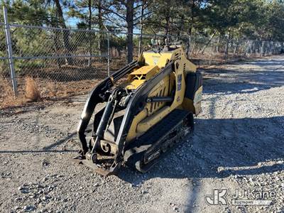 2013 Vermeer S800TX Stand Up Crawler Skid Steer Loader