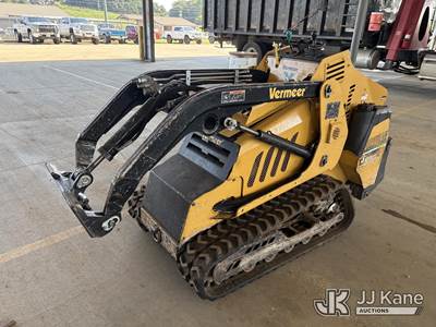 Vermeer S925 TX Stand-Up Crawler Skid Steer Loader