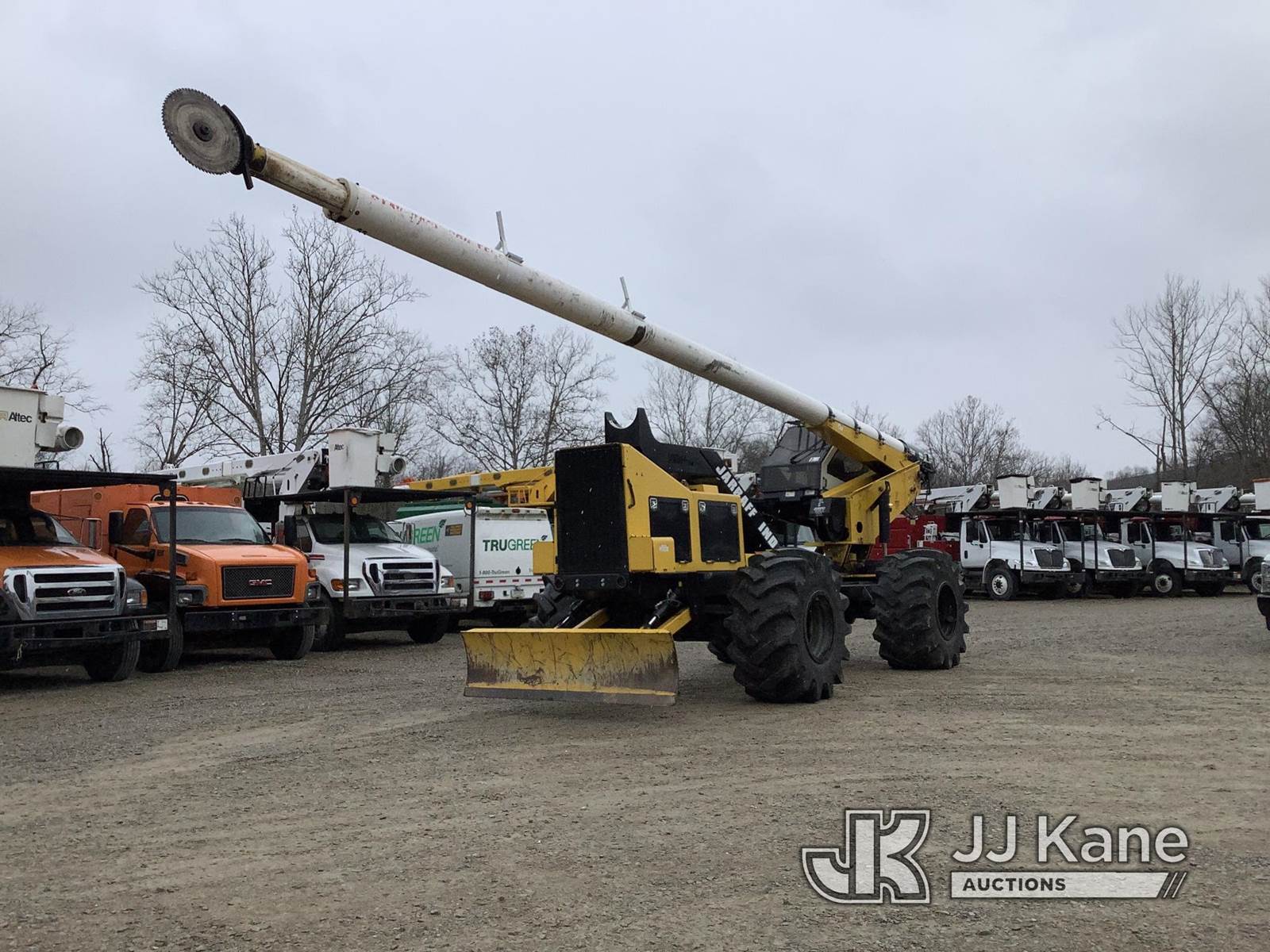 2016 Jarraff 4 Wheel Drive Telescopic Insulated Tree Saw For Sale, 2,332 Hours Smock, PA
