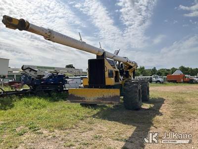 2015 Jarraff 4 Wheel Drive Articulating Rubber Tired Tree Saw