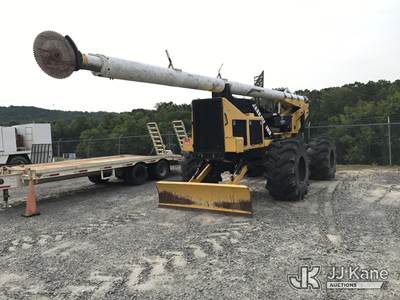 2015 Jarraff 4 Wheel Drive Articulating Rubber Tired Tree Saw