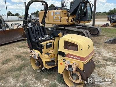 Dynapac CC900 Articulating Smooth Drum Vibratory Roller