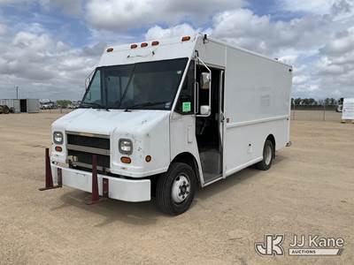 2004 Freightliner MT45 Chassis Step Van