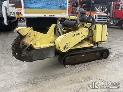 2011 Carlton 7015 Self-Propelled Stump Grinder