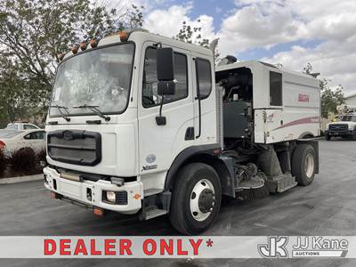 2012 Autocar LLC XPERT Street Sweeper