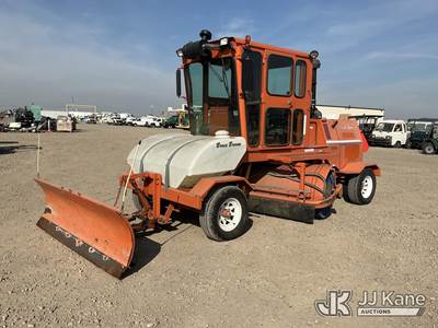 2003 Broce RJ350 Sweeper