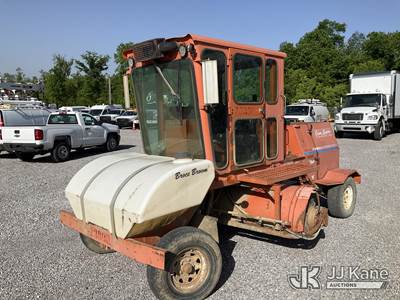 Broce RJ350 Sweeper