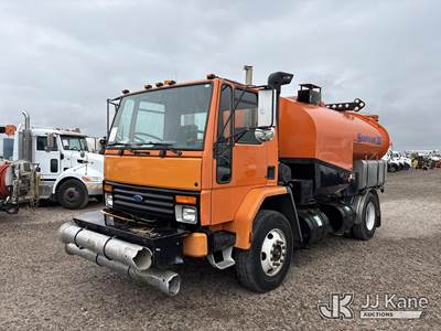 1996 Ford CF8000 Street Sweeper Truck