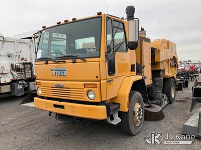 2003 Freightliner HC70 Tymco DST-6 Sweeper