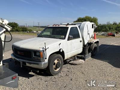 1997 GMC Sierra C/K 3500 Reg. Cab Street Sweeper Truck