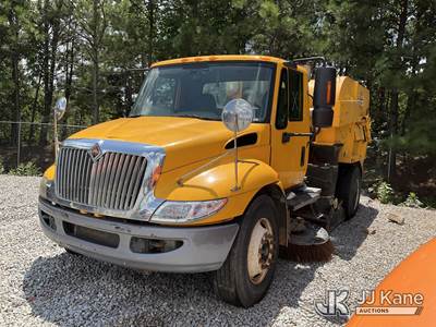 2016 International 4300 Street Sweeper Truck