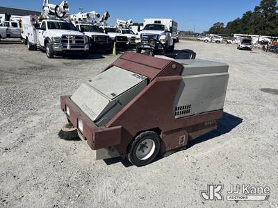 PowerBoss SW6XV Sweeper Truck