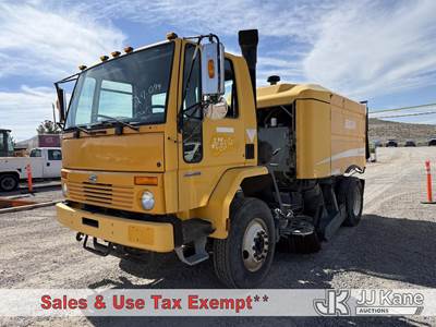 2004 Sterling SC8000 Street Sweeper