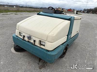 2005 Tennant 6650XP Sweeper