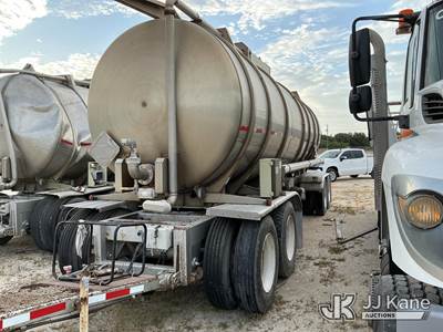 2015 West-Mark Water Tank Trailer
