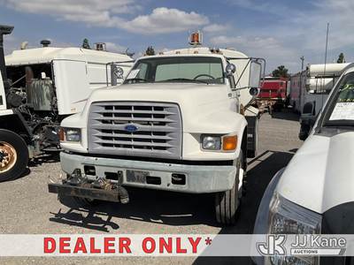 1997 Ford F800 Tank Truck