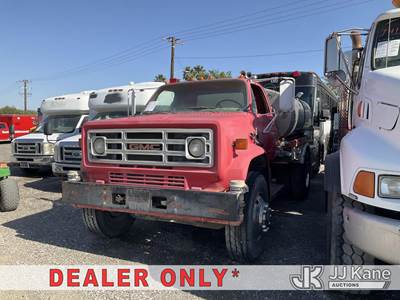 1988 GMC C7D042 Water Tank Truck