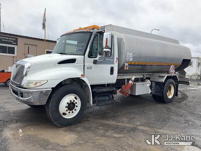 2005 International 4400 Fuel Tank Truck