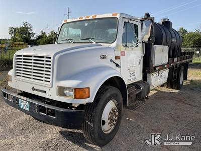 1993 International 4900 Tank Truck