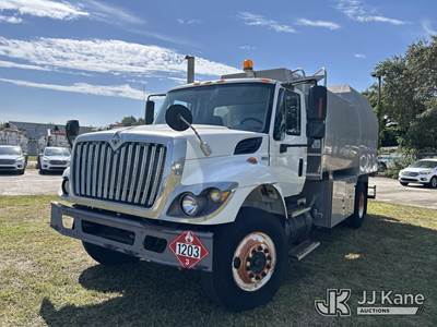 2009 International 7300 Fuel Tank Truck