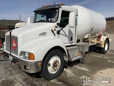 2008 Kenworth T300 Fuel Tank Truck