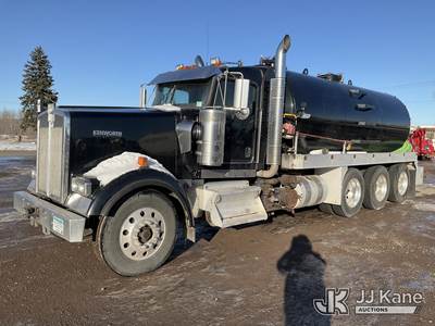 2015 Kenworth W900 Tri-Axle Tank Truck