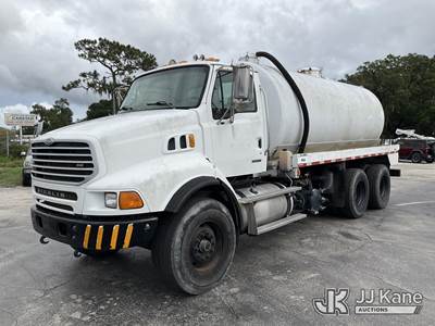 Sterling LT9500 Tanker Truck