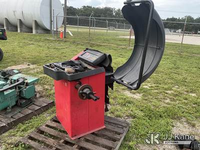 Wheel Balancing Machine (Conditions Unknown)