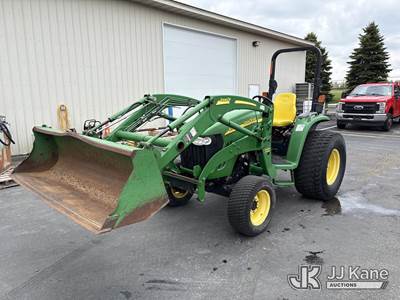 2012 John Deere 4120 Utility Tractor Loader