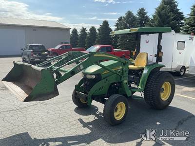 2010 John Deere 4120 Tractor Loader
