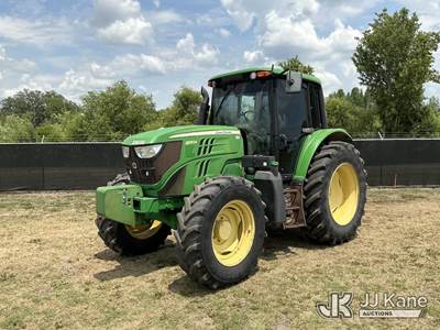 2015 John Deere 6125M MFWD Utility Tractor