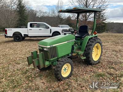 John Deere 790 Utility Tractor