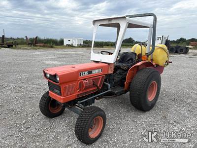 1987 Kubota L235 Utility Tractor