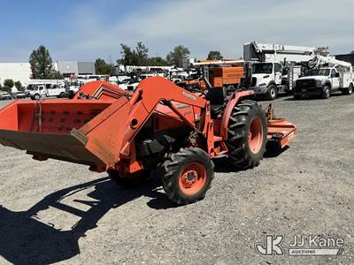 2010 Kubota L4400DT-1 Utility Tractor Loader