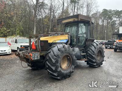 New Holland TV145 4x4 Utility Tractor