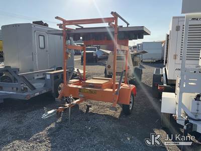 Solar Tech AB-0525 Traffic Control / Arrow / Message Board