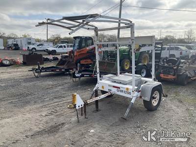 2004 Solar Tech Silent Sentinel Portable Arrow Board