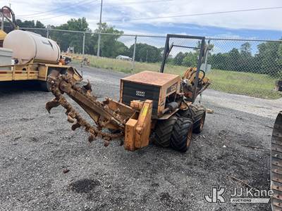 1982 Case Maxi Sneaker Articulating Combo Trencher