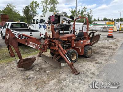 2000 Ditch Witch 3700 Combo Trencher/Backhoe