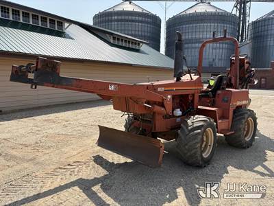2001 Ditch Witch 8020JD Rubber Tired Vibratory Cable Plow