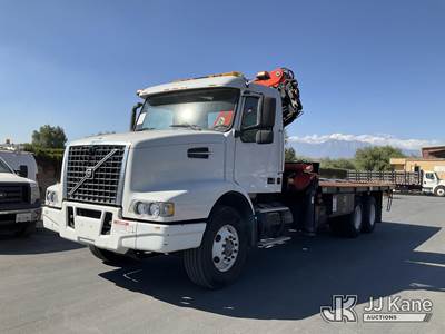 Volvo VHD Truck-Mounted Knuckle Boom Crane