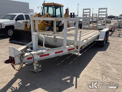 1994 Tow Master T-18DD T/A Tagalong Equipment Trailer