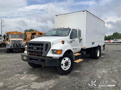 2011 Ford F750 Van Body Truck