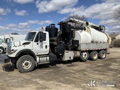 Vactor Vactor/Sewer & Jet Rodder System with dump material tank