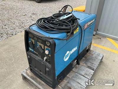 Miller Bobcat 225D Welder